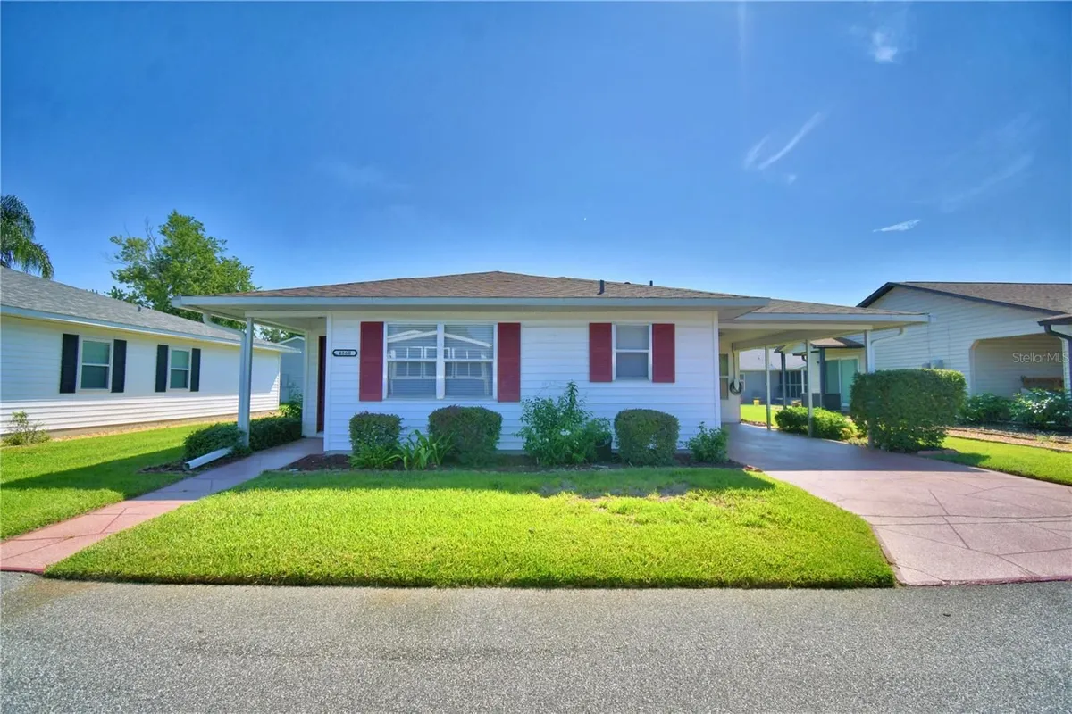 Property Slideshow image 1 of 65 | 4860 goldenview ln, Lakeland, FL, 33811