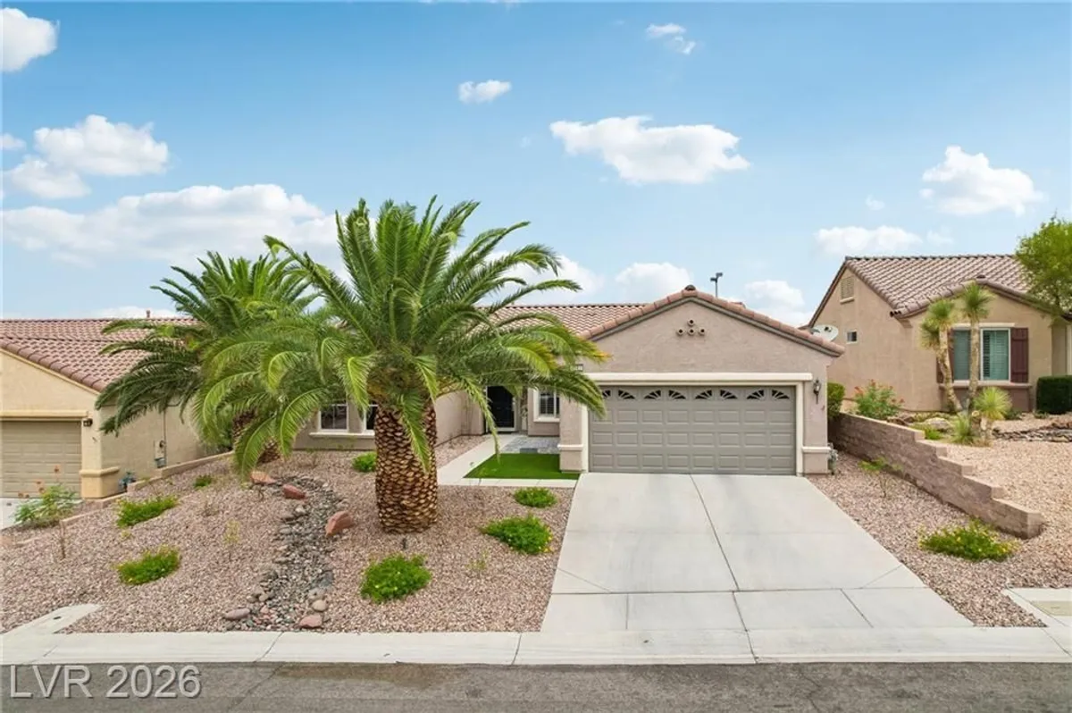 Property Slideshow image 1 of 42 | 2141 colvin run dr, Henderson, NV, 89052