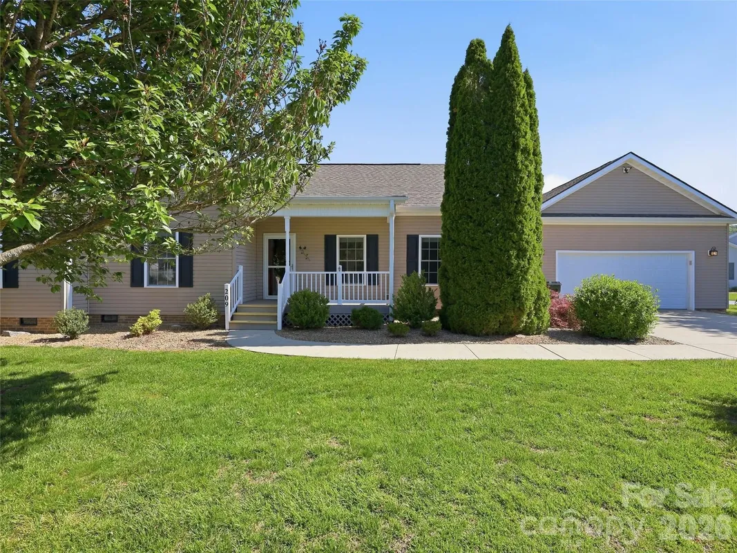 Property Slideshow image 1 of 43 | 209 beechnut dr, Hendersonville, NC, 28739