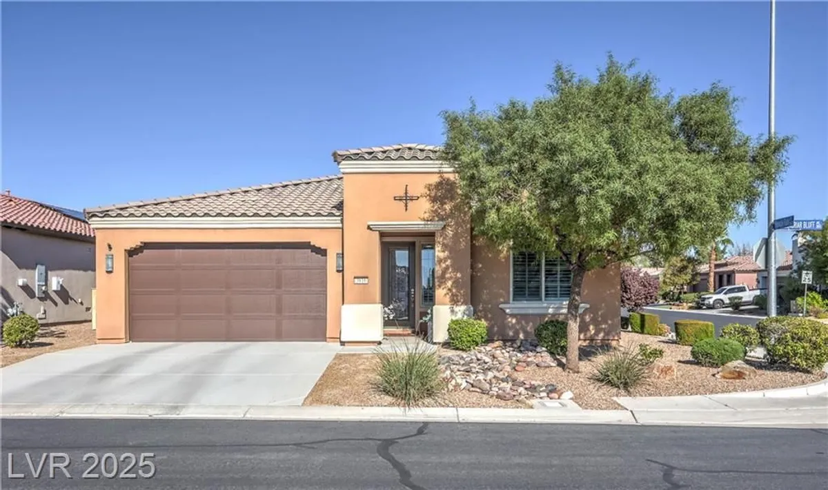 Property Slideshow image 1 of 32 | 3816 greenbriar bluff ave, North Las Vegas, NV, 89081