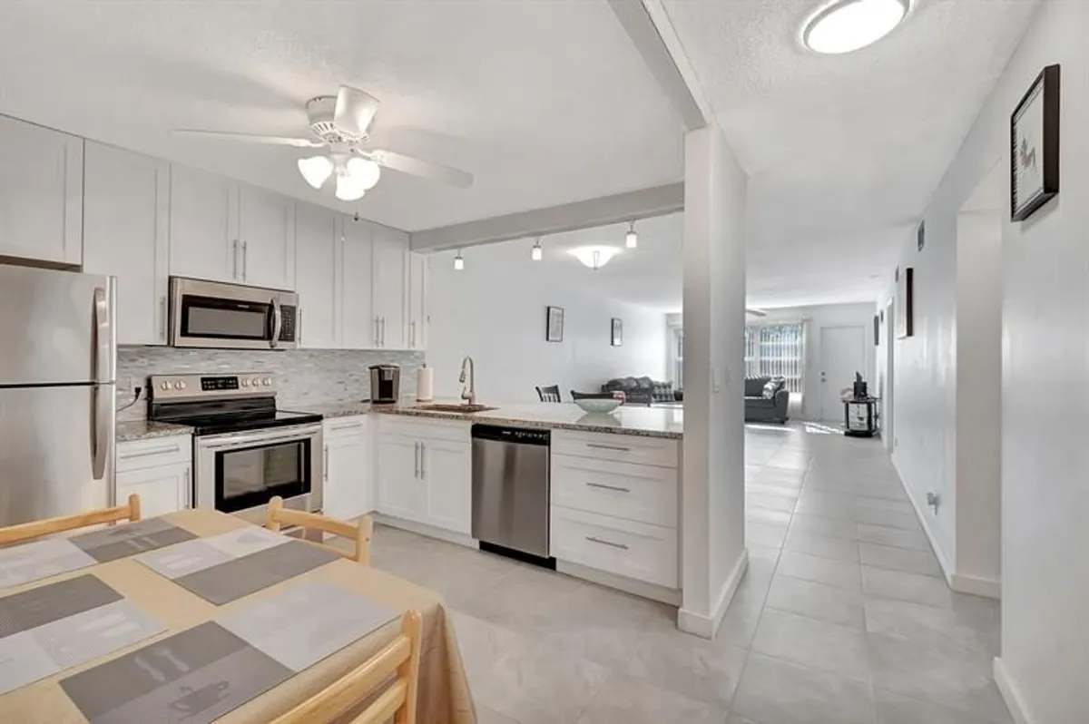 Property Slideshow image 1 of 52 | 9110 fairbanks ln apt 5, Boca Raton, FL, 33496