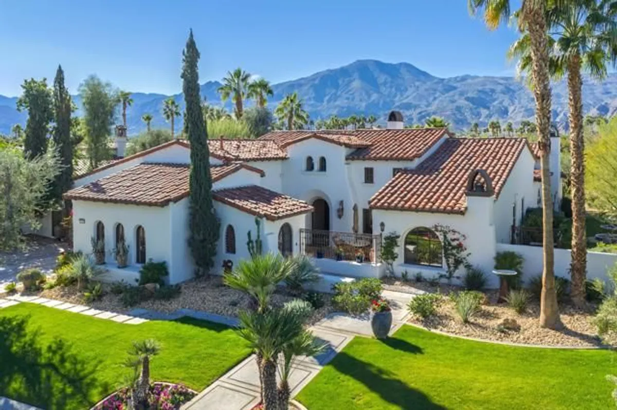 Property Slideshow image 1 of 60 | 55495 medallist dr, La Quinta, CA, 92253