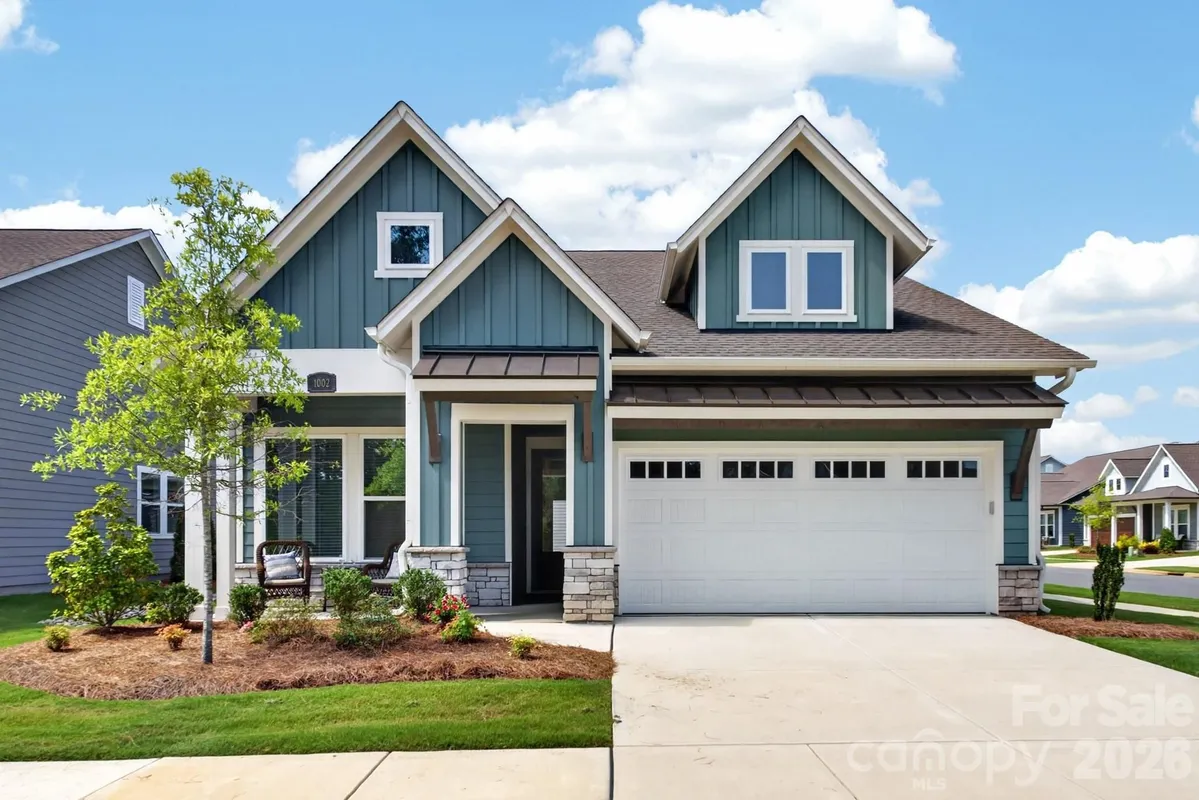 Property Slideshow image 1 of 45 | 1002 pastoral pl, Waxhaw, NC, 28173