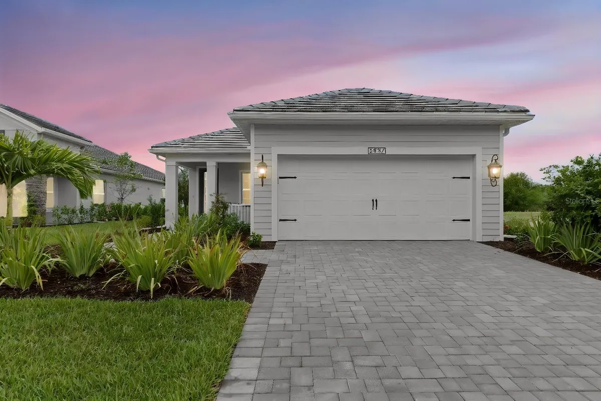 Property Slideshow image 1 of 55 | 2937 heritage pines dr, Fort Myers, FL, 33905