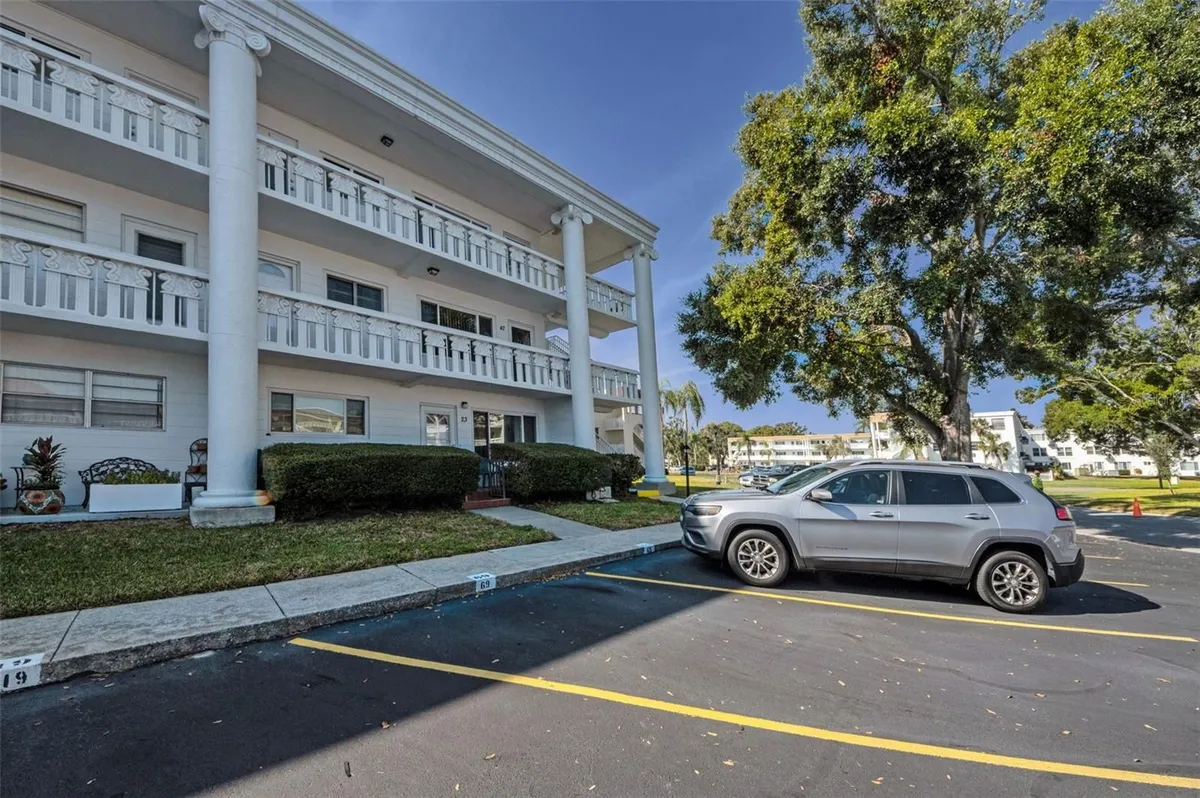 Property Slideshow image 1 of 98 | 2453 brazilia dr 47, Clearwater, FL, 33763