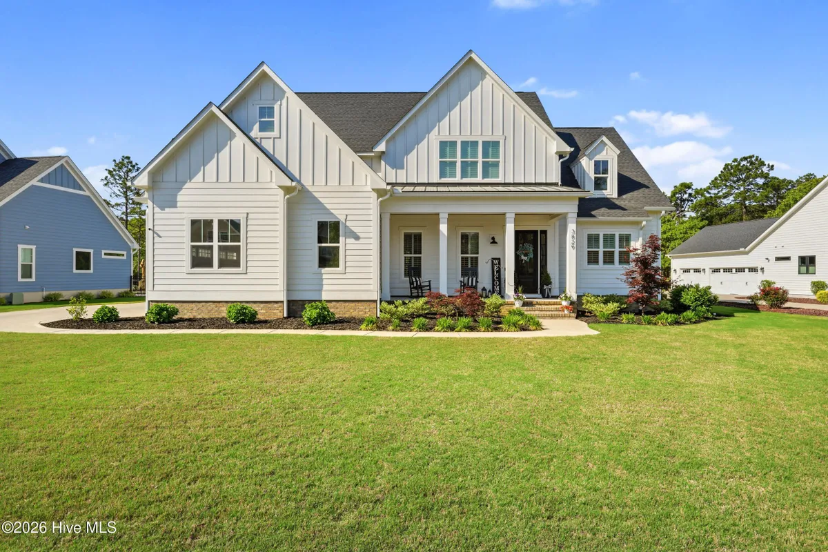 Property Slideshow image 1 of 87 | 3829 bay colony ln, Leland, NC, 28451