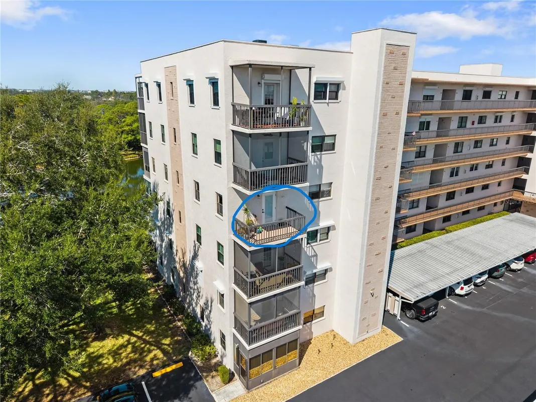 Property Slideshow image 1 of 47 | 8186 terrace garden dr n unit 401, Saint Petersburg, FL, 33709