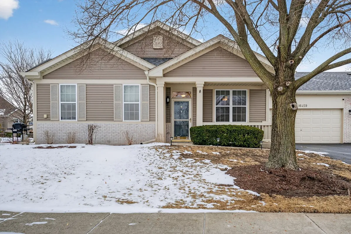Property Slideshow image 1 of 32 | 16459 buckner pond way, Crest Hill, IL, 60403