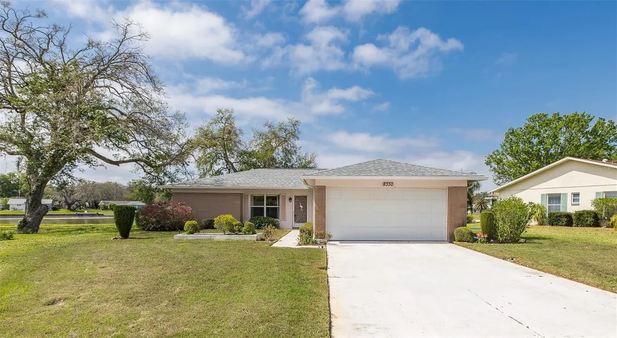 Property Slideshow image 1 of 35 | 8330 divot way, Port Richey, FL, 34668