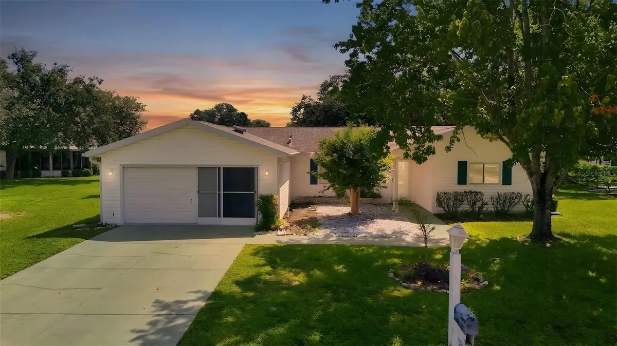 Property Slideshow image 1 of 42 | 17989 se 106th ct, Summerfield, FL, 34491