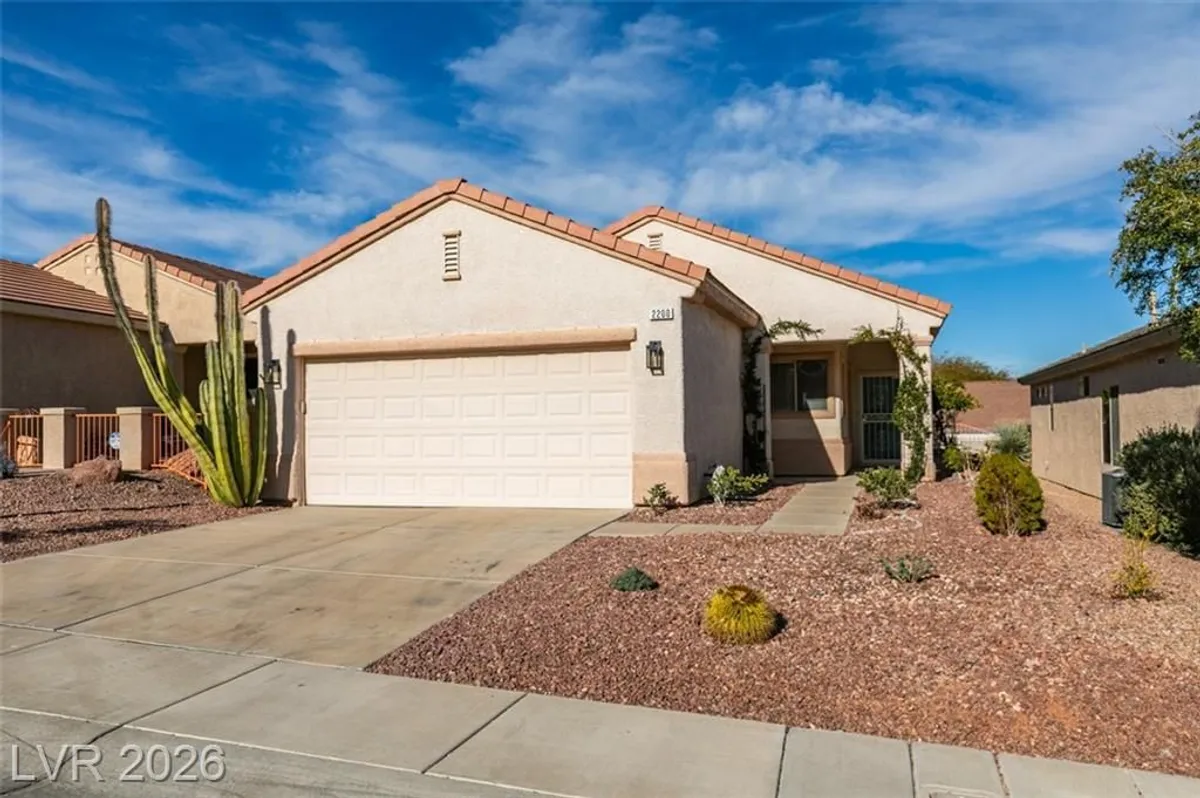 Property Slideshow image 1 of 19 | 2200 indigo creek ave, Henderson, NV, 89012
