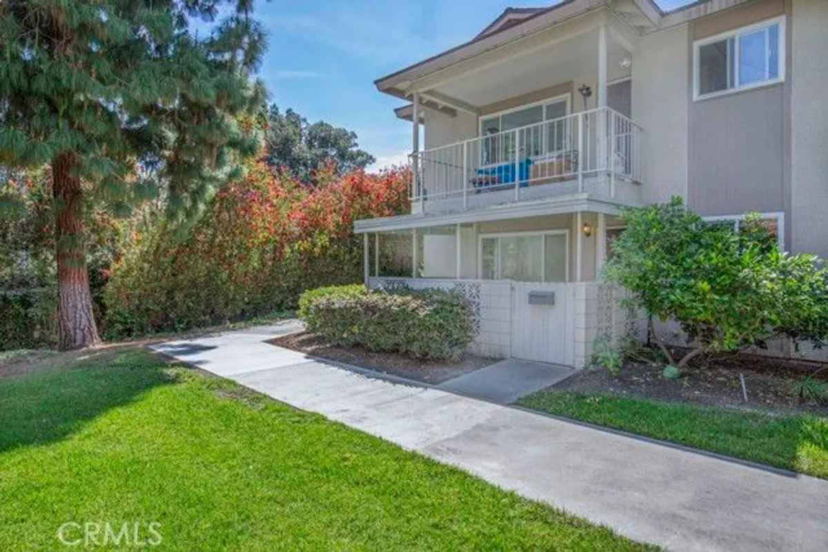 Property Slideshow image 1 of 40 | 784 via los altos b, Laguna Woods, CA, 92637