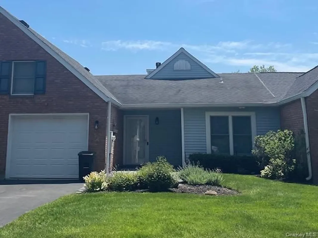 Property Slideshow image 1 of 1 | 54 standish dr, Brookhaven, NY, 11766