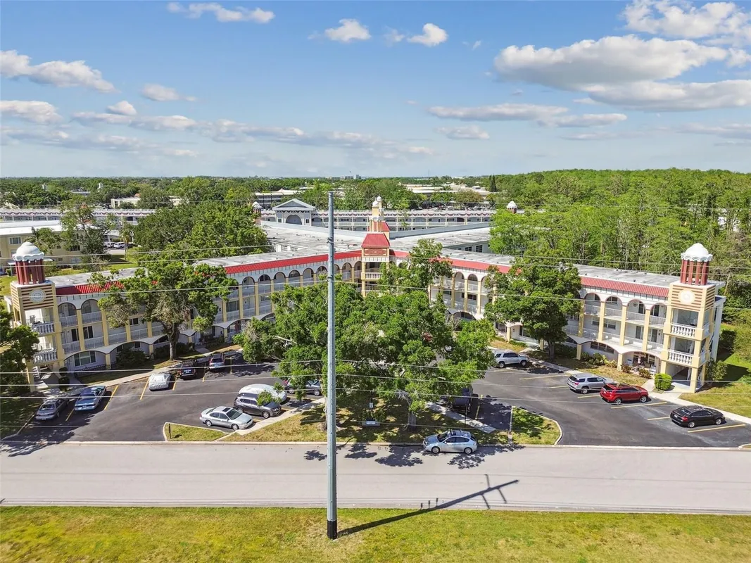 Property Slideshow image 1 of 52 | 2430 florentine way 46, Clearwater, FL, 33763