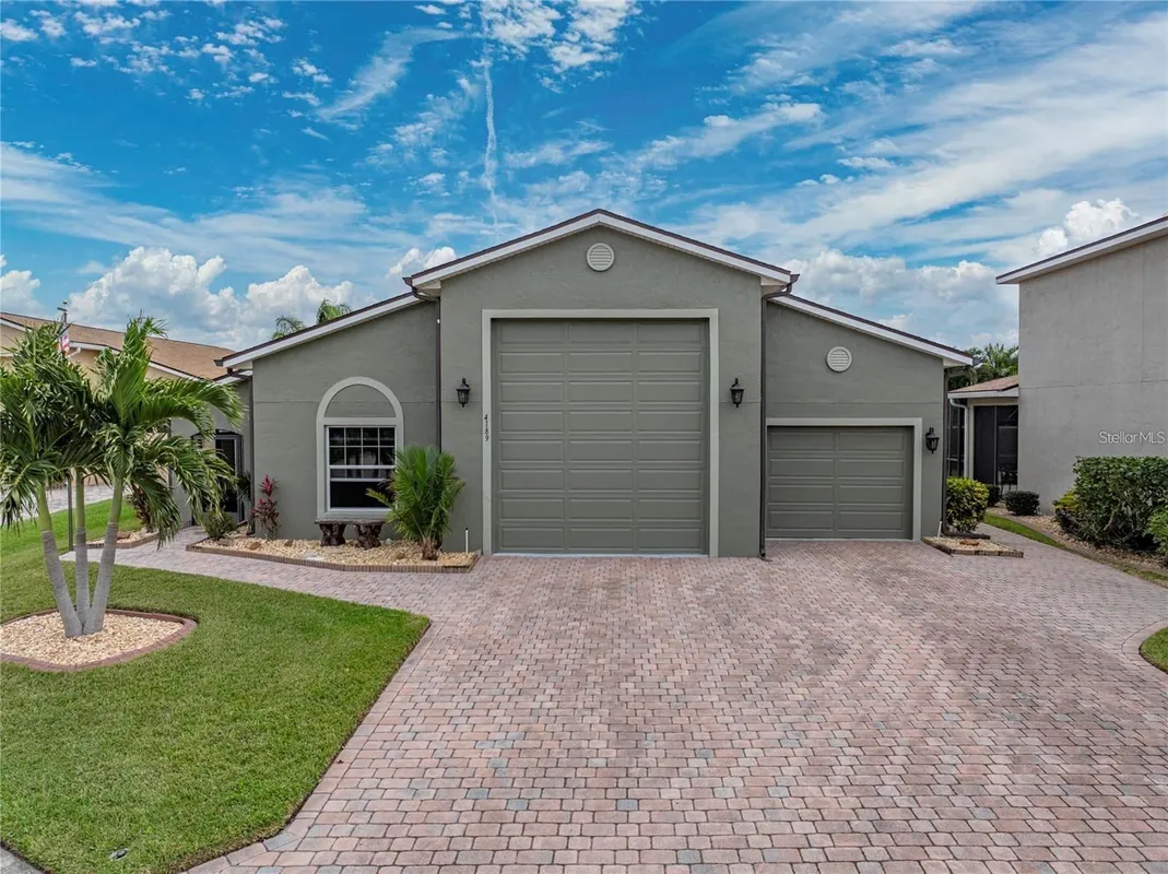 Property Slideshow image 1 of 88 | 4189 limerick dr, Lake Wales, FL, 33859