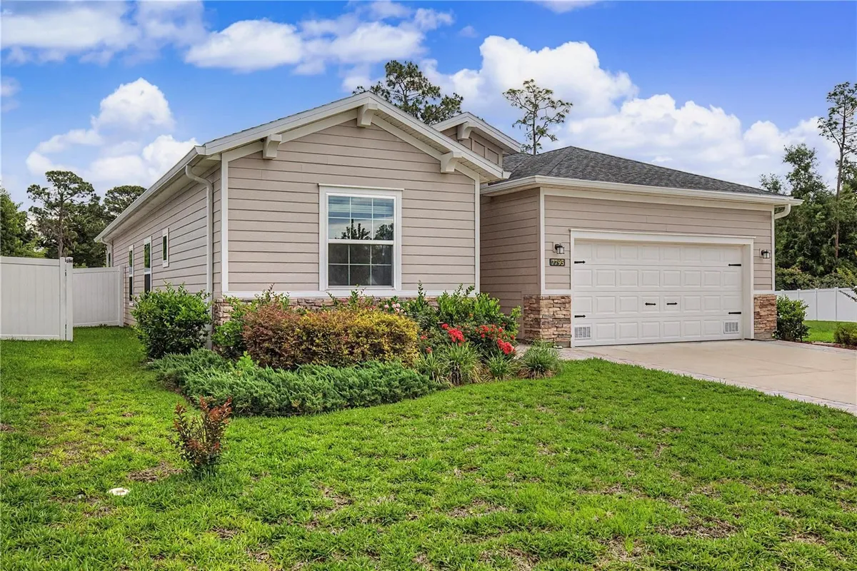 Property Slideshow image 1 of 36 | 7795 sw 74th loop, Ocala, FL, 34481