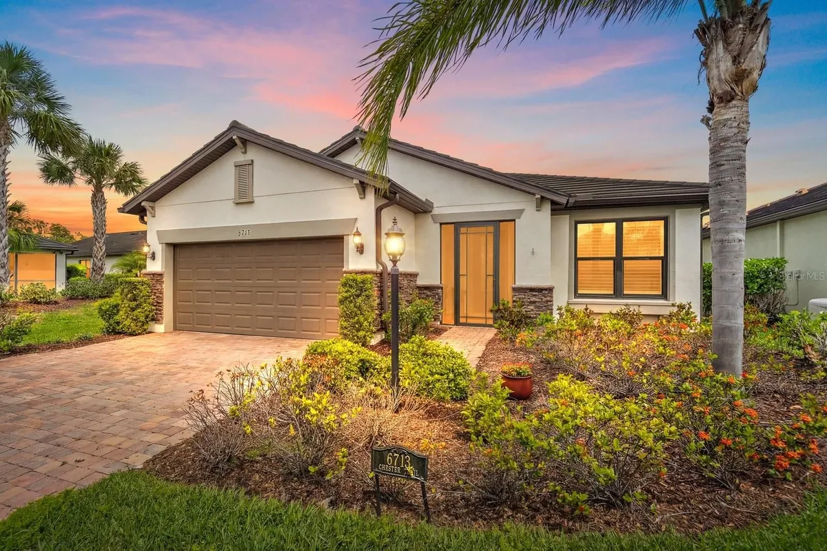 Property Slideshow image 1 of 45 | 6713 chester trl, Lakewood Ranch, FL, 34202