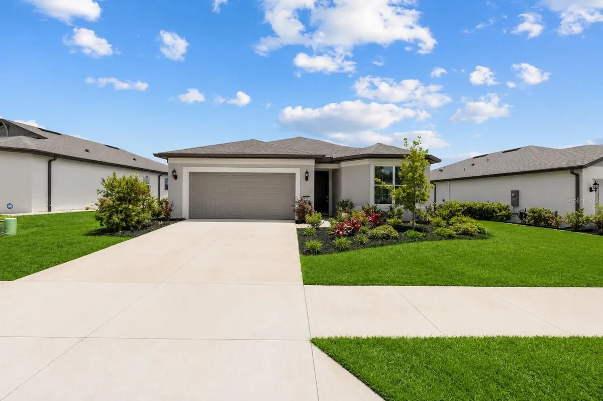 Property Slideshow image 1 of 34 | 8394 sw 52nd lane rd, Ocala, FL, 34481
