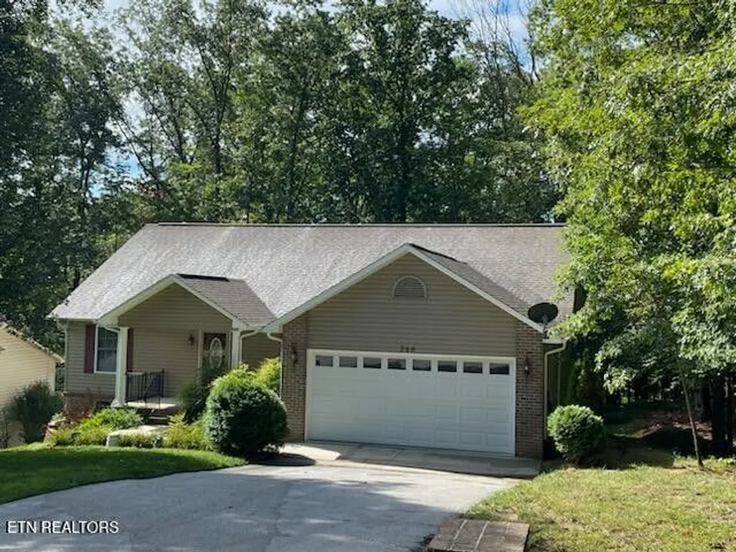 Property Slideshow image 1 of 24 | 348 lakeview dr, Crossville, TN, 38558