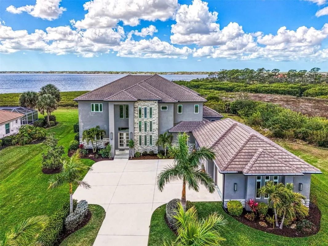 Property Slideshow image 1 of 98 | 3051 rivershore ln, Port Charlotte, FL, 33953