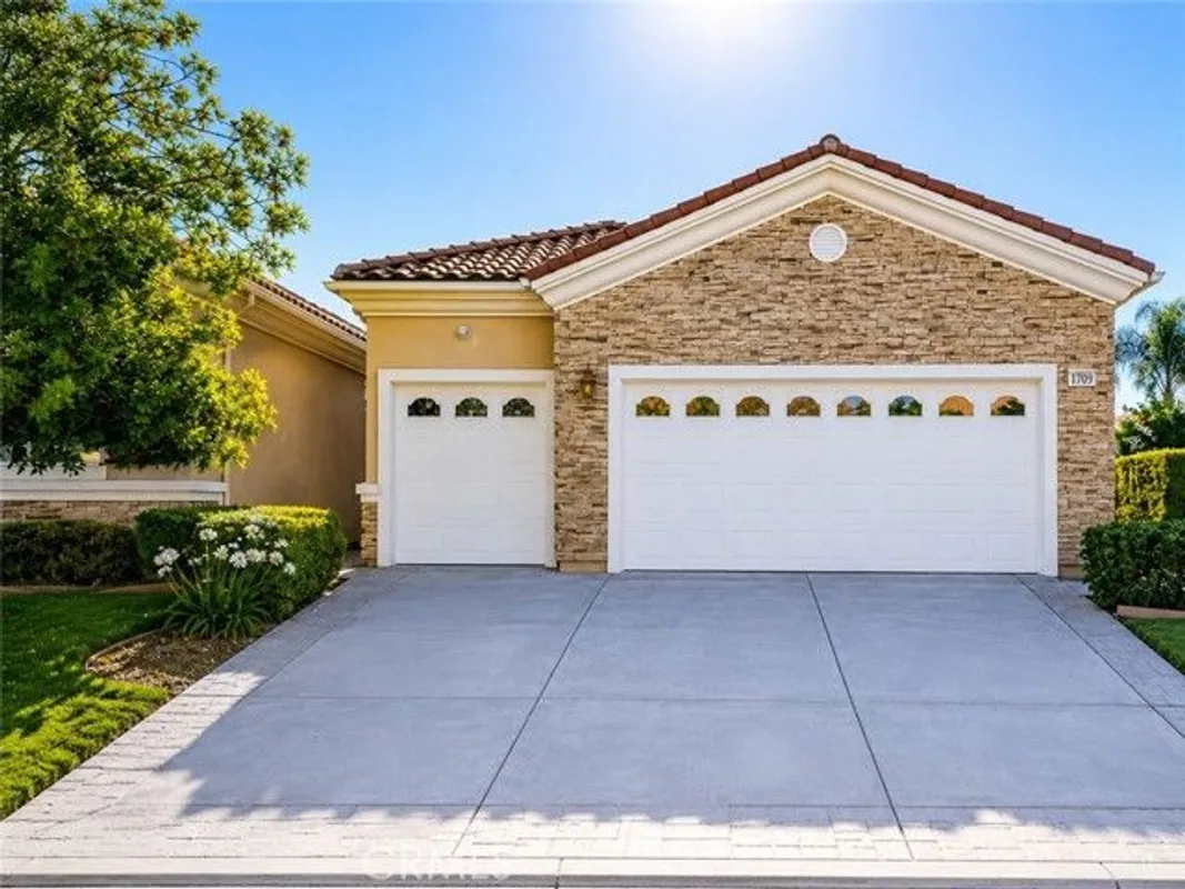 Property Slideshow image 1 of 2 | 1709 reyes ln, Beaumont, CA, 92223