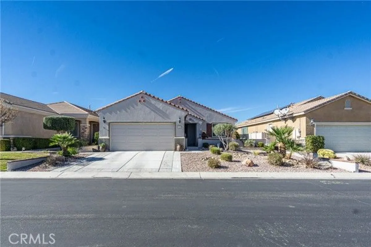 Property Slideshow image 1 of 71 | 10468 darby rd, Apple Valley, CA, 92308