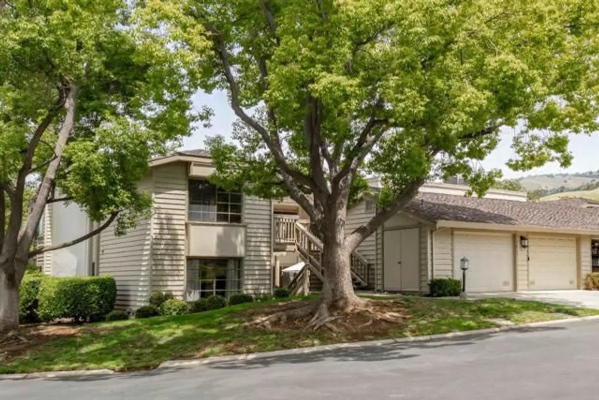 Property Slideshow image 1 of 25 | 7012 via valverde, San Jose, CA, 95135