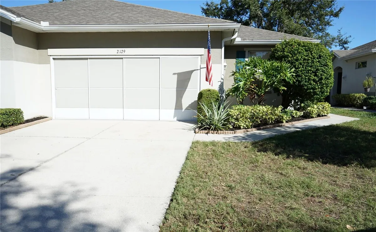 Property Slideshow image 1 of 35 | 2129 acadia greens dr # 32, Sun City Center, FL, 33573