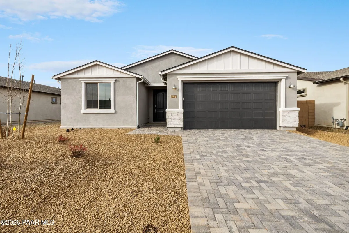 Property Slideshow image 1 of 40 | 7557 e fieldstone dr, Prescott Valley, AZ, 86315
