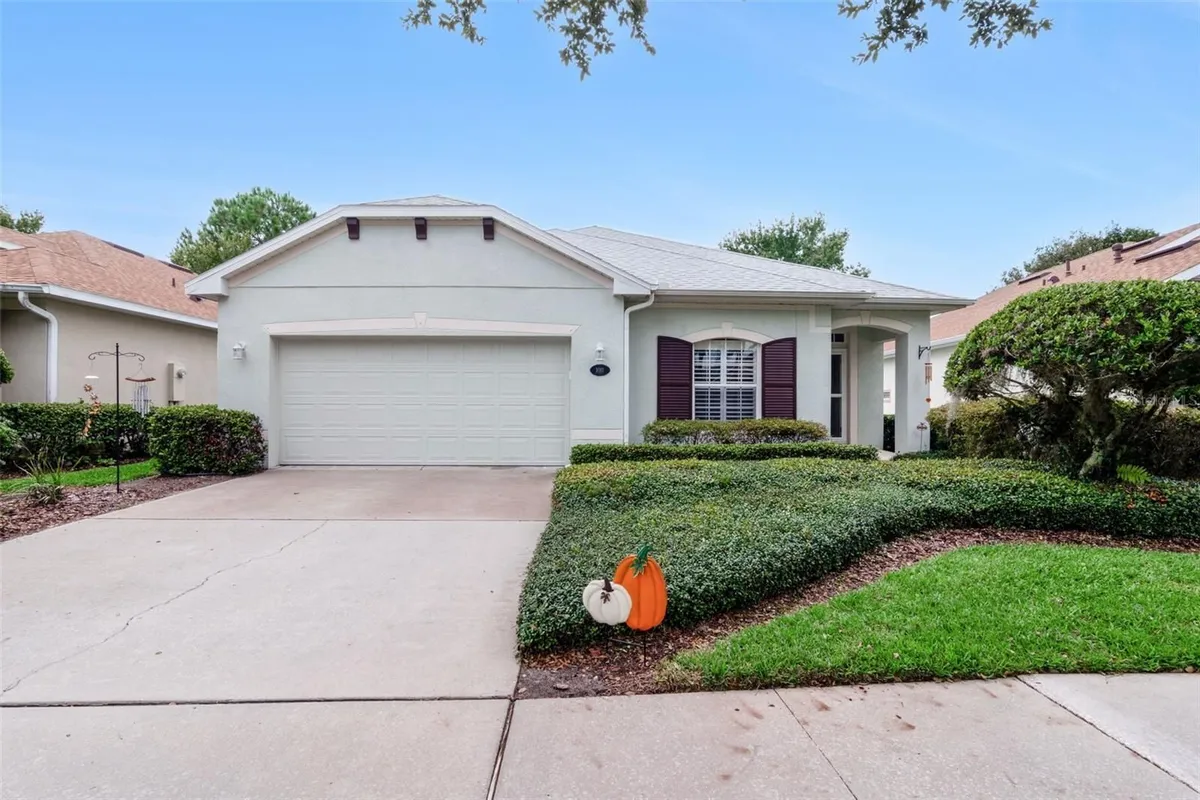 Property Slideshow image 1 of 56 | 1011 claymont blvd, Deland, FL, 32724