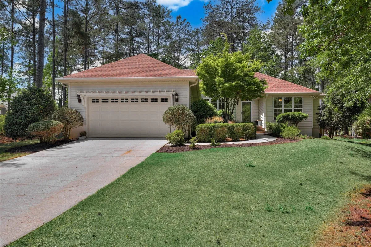 Property Slideshow image 1 of 54 | 109 hickory pt, Mccormick, SC, 29835