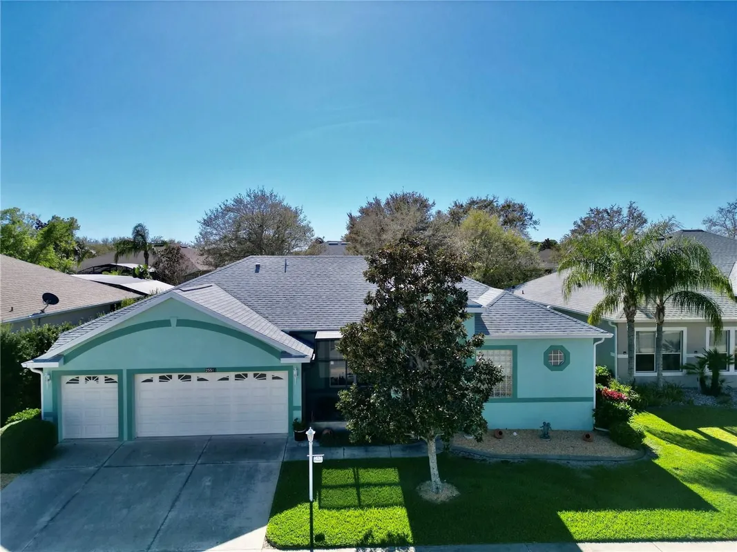Property Slideshow image 1 of 59 | 25517 laurel valley rd, Leesburg, FL, 34748