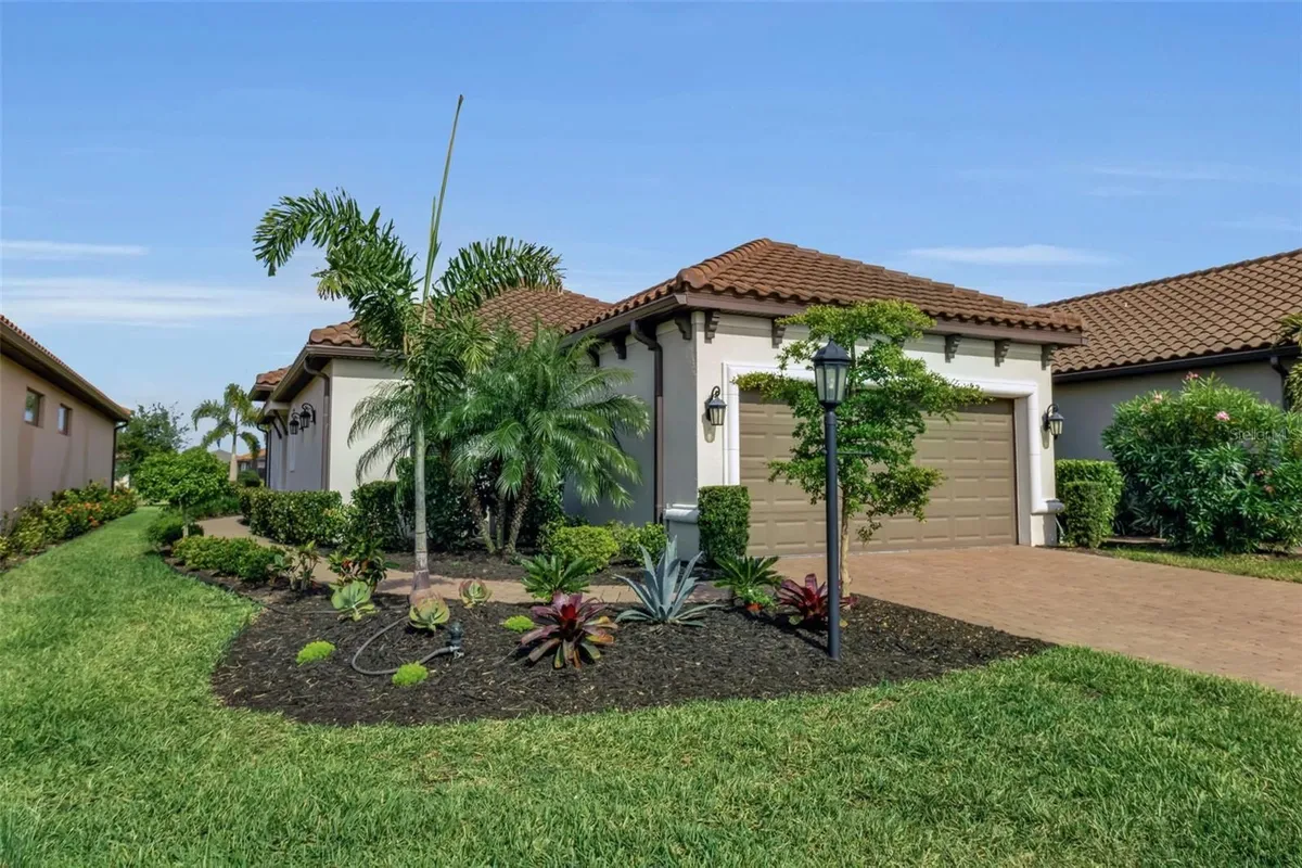 Property Slideshow image 1 of 80 | 4755 motta ct, Bradenton, FL, 34211
