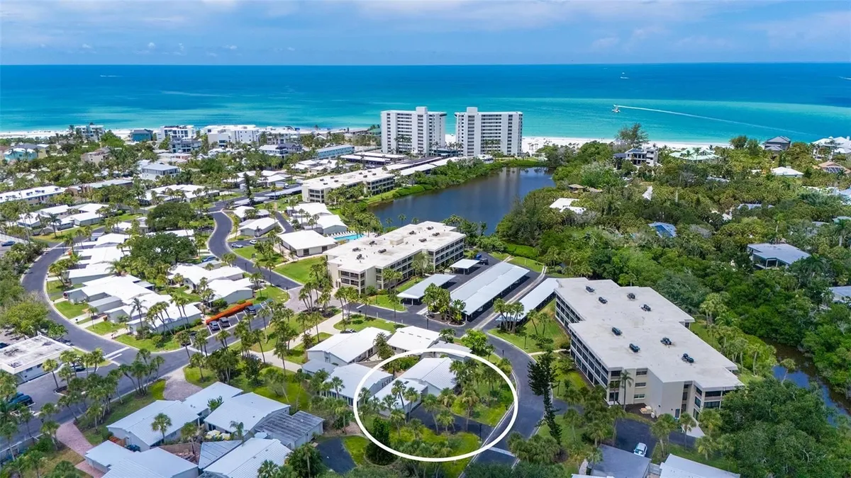 Property Slideshow image 1 of 54 | 208 hourglass way v11, Sarasota, FL, 34242