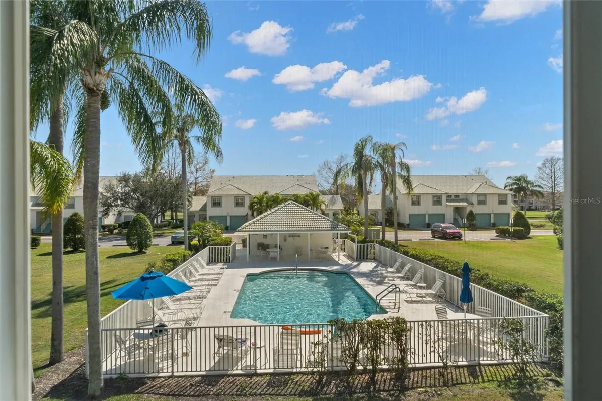Property Slideshow image 1 of 32 | 6594 fairway gardens dr # 6594, Bradenton, FL, 34203