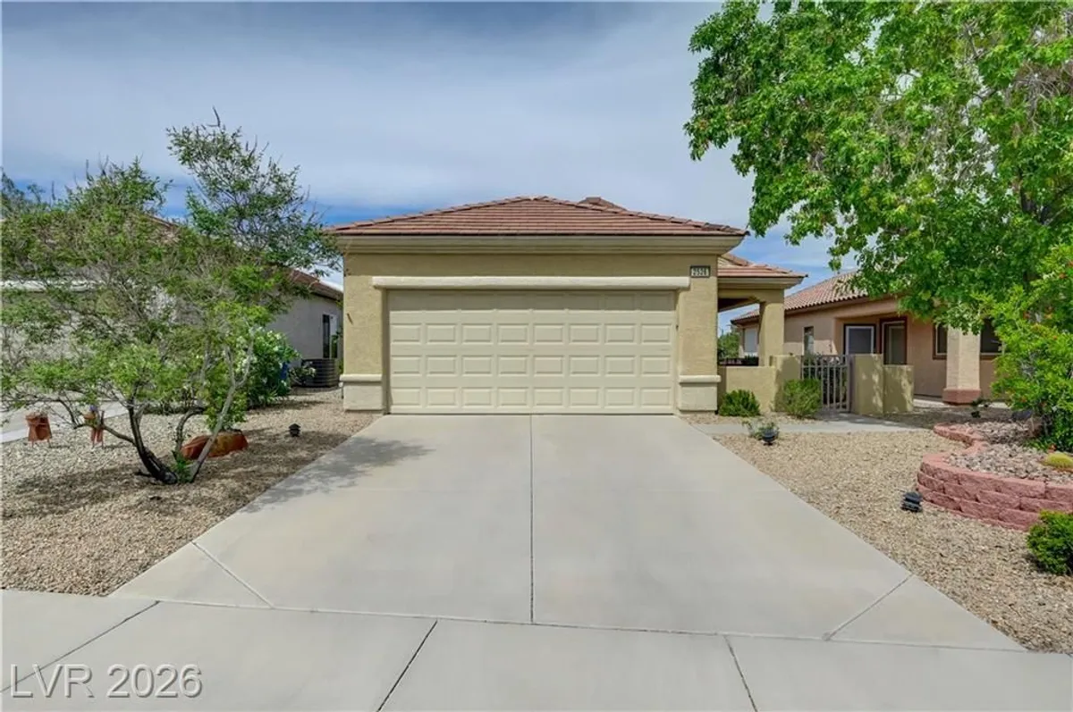 Property Slideshow image 1 of 44 | 2526 libretto ave, Henderson, NV, 89052