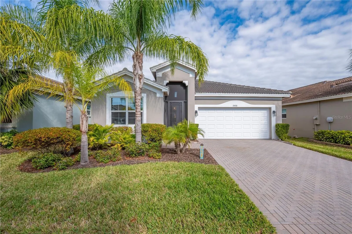 Property Slideshow image 1 of 44 | 15433 santa pola dr, Wimauma, FL, 33598