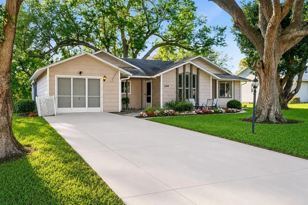 Property Slideshow image 1 of 28 | 1144 ben more dr, Leesburg, FL, 34788