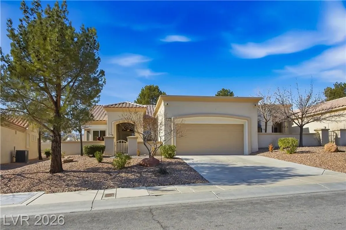 Property Slideshow image 1 of 53 | 11031 mission lakes ave, Las Vegas, NV, 89134