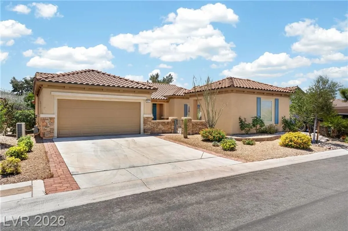 Property Slideshow image 1 of 35 | 2517 black river falls dr, Henderson, NV, 89044