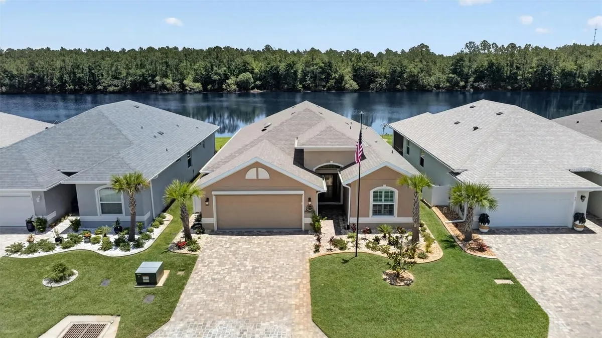 Property Slideshow image 1 of 65 | 37 lagoon way, Palm Coast, FL, 32137