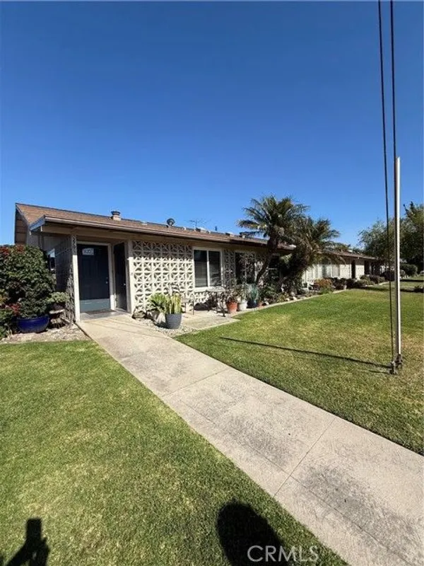 Property Slideshow image 1 of 14 | 1540 northwood rd, Seal Beach, CA, 90740