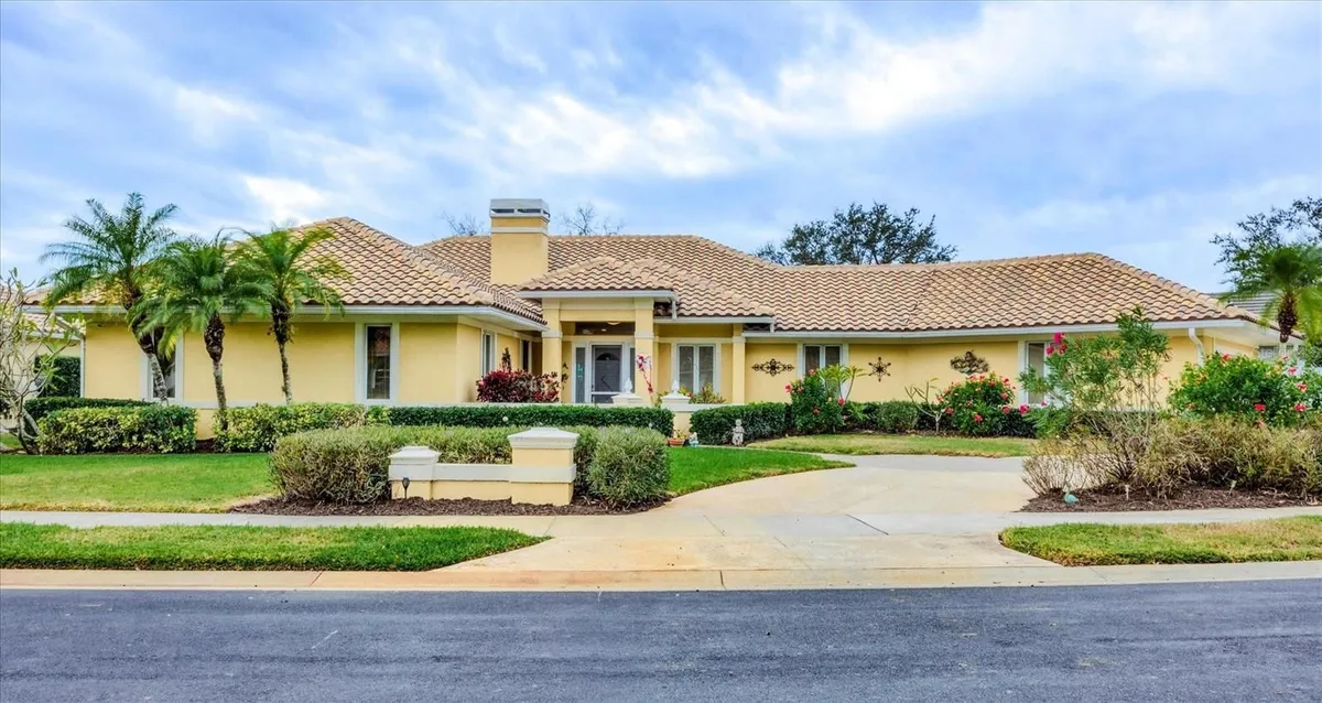 Property Slideshow image 1 of 66 | 823 carnoustie dr, Venice, FL, 34293