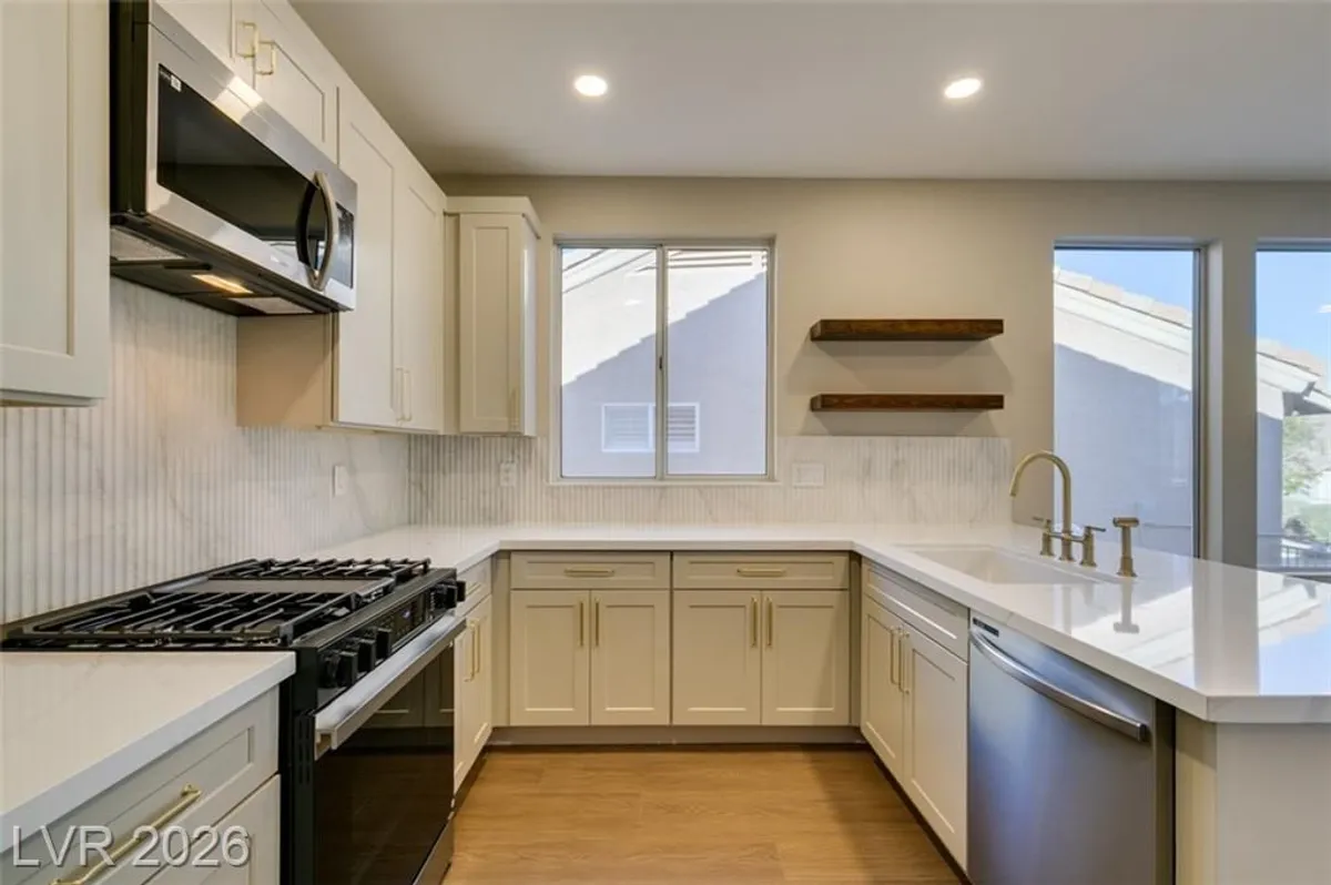 Property Slideshow image 1 of 24 | 438 fountain grove st, Henderson, NV, 89012