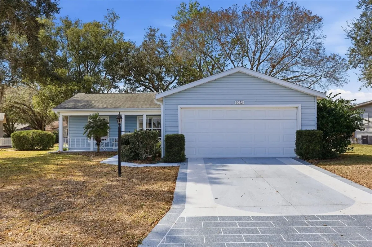 Property Slideshow image 1 of 38 | 5062 el destino dr, Leesburg, FL, 34748