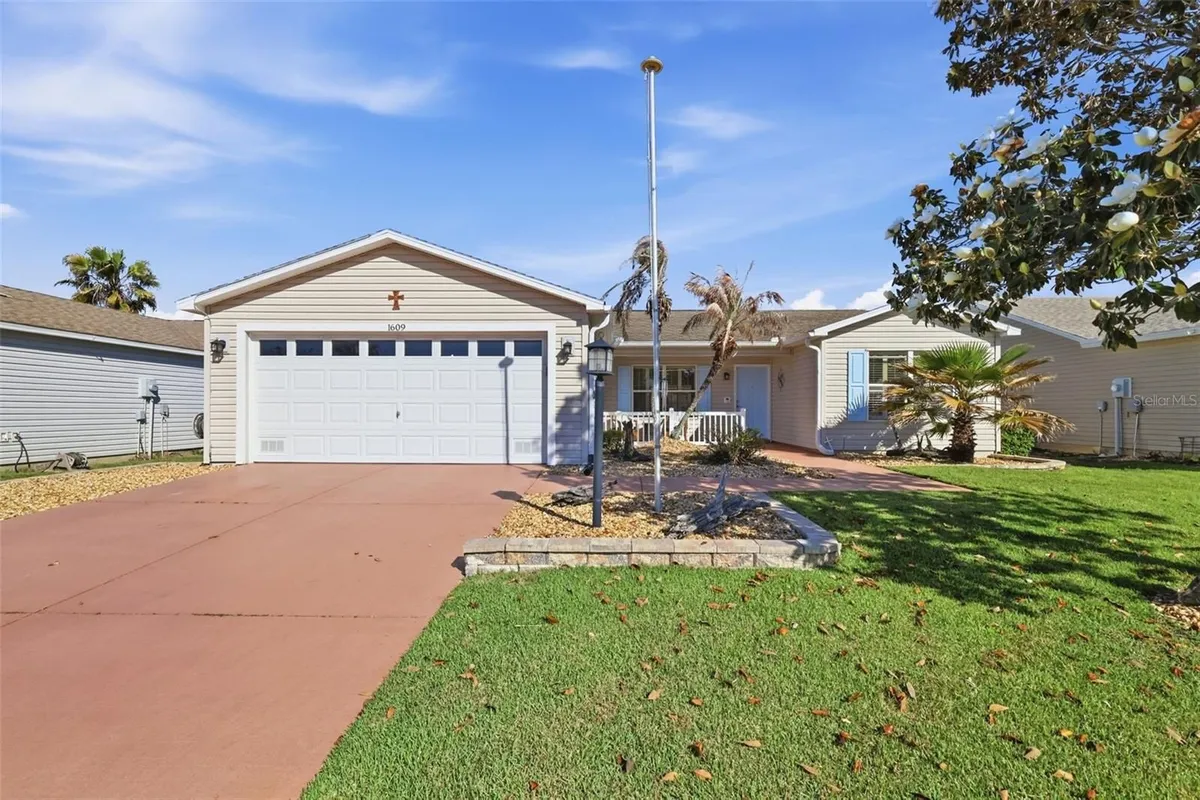 Property Slideshow image 1 of 26 | 1609 blossom ter, The Villages, FL, 32162