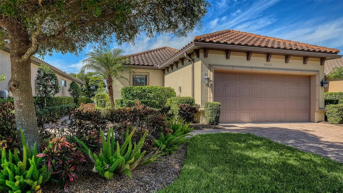Property Slideshow image 1 of 72 | 5572 sentiero dr, Nokomis, FL, 34275