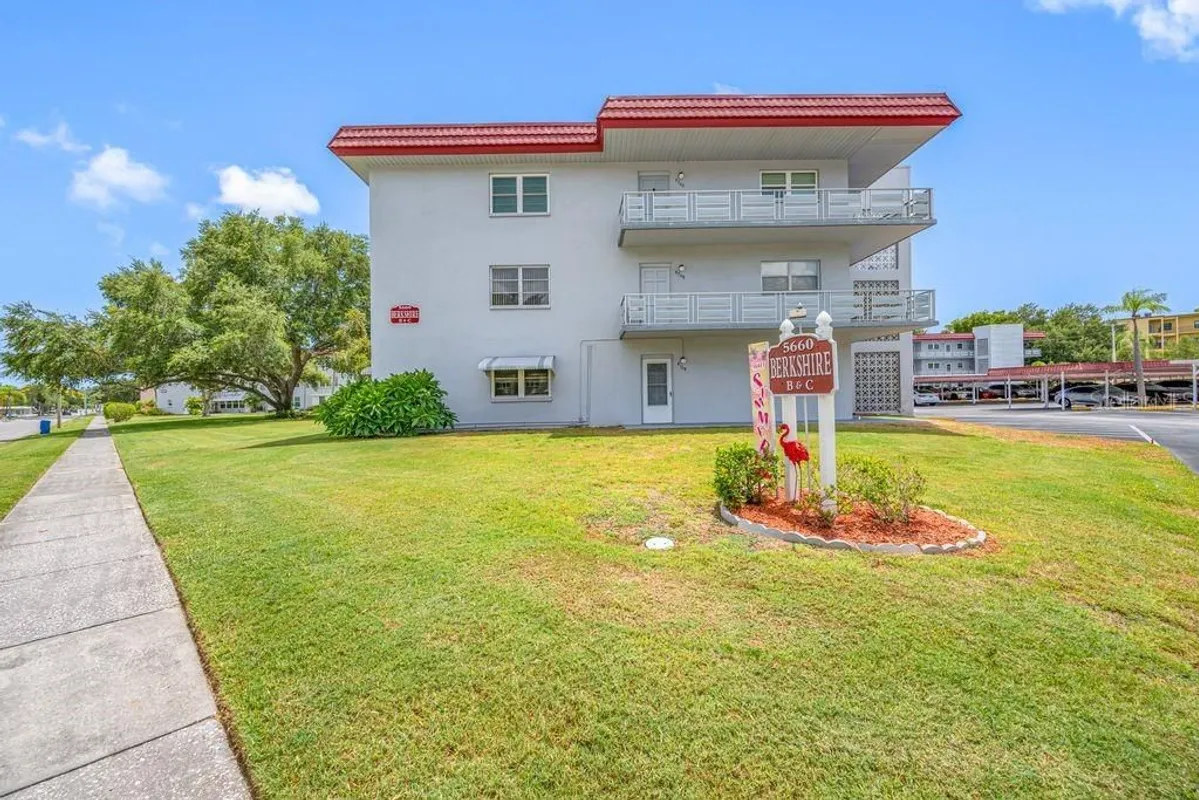 Property Slideshow image 1 of 52 | 5660 80th st b101, St Petersburg, FL, 33709