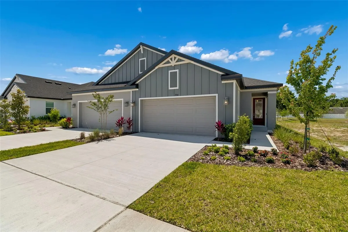 Property Slideshow image 1 of 11 | 3744 nandina cir, Sun City Center, FL, 33573