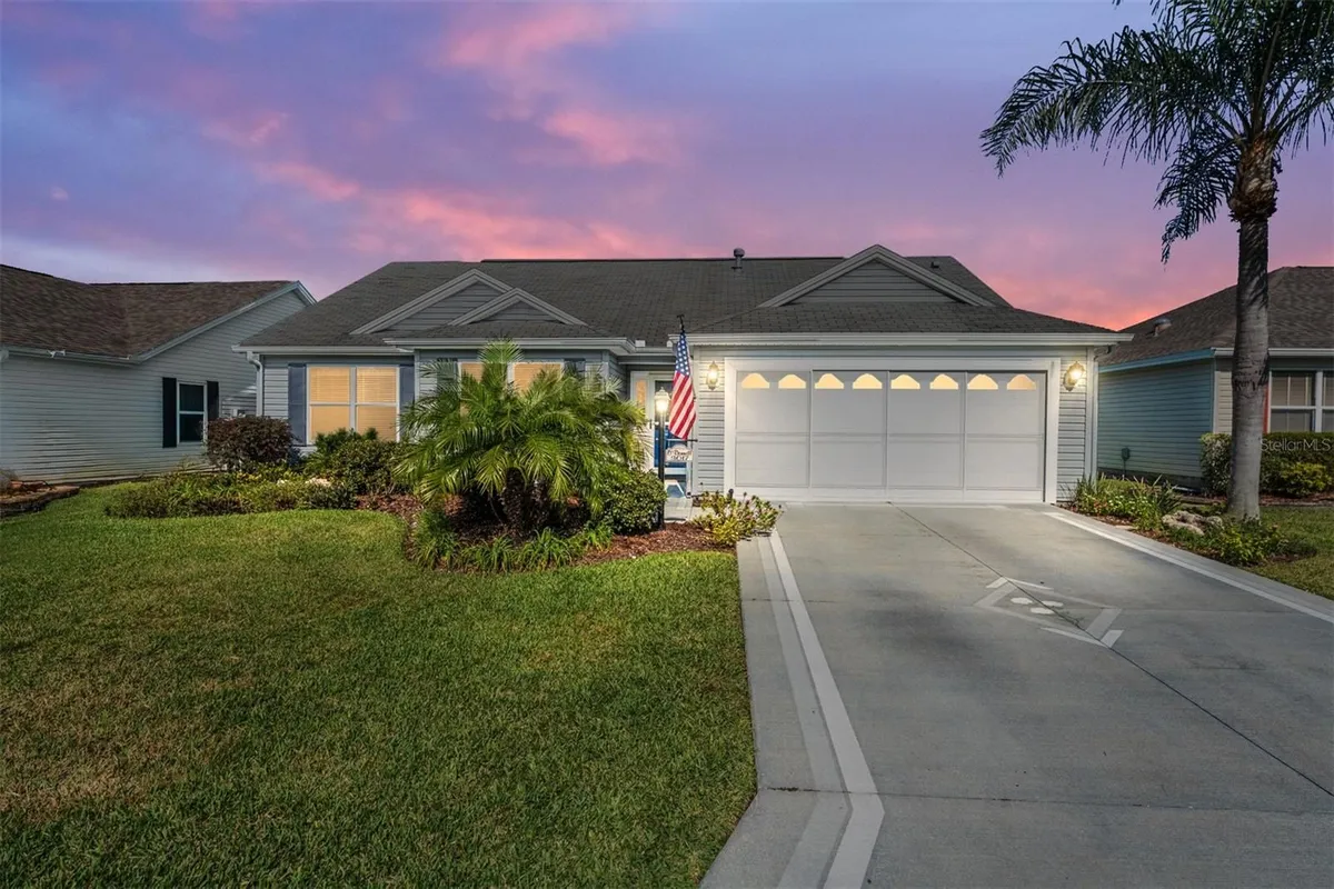 Property Slideshow image 1 of 71 | 3017 hillside ln, The Villages, FL, 32162